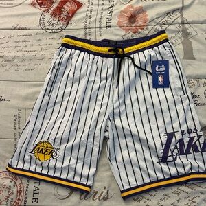 Los Angeles Lakers Basketball Shorts size Men's small new with tags